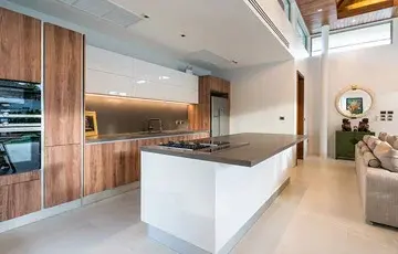 Renovated Apartment 2